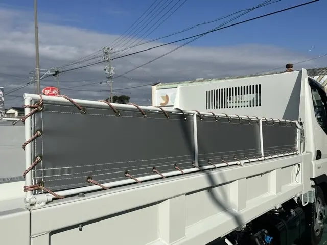 キャンター(三菱)2ｔ全低床強化ダンプ コボレーン サイドガードアシストレンタ登録済未使用車 9