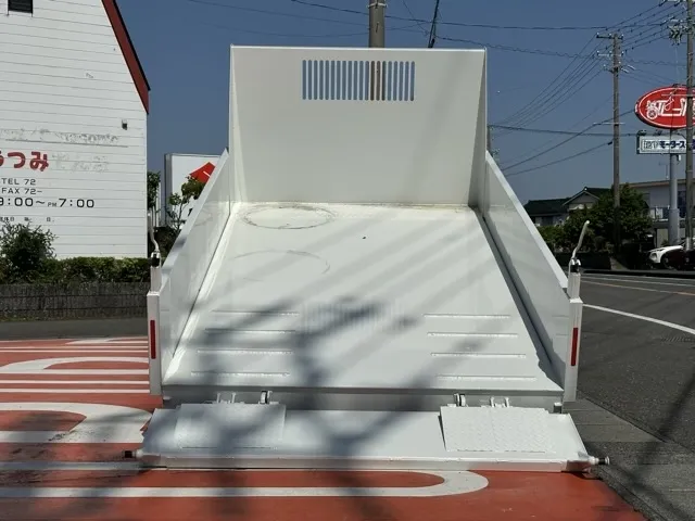 キャンター(三菱)３ｔ ローダースライドダンプレンタ登録済未使用車 10