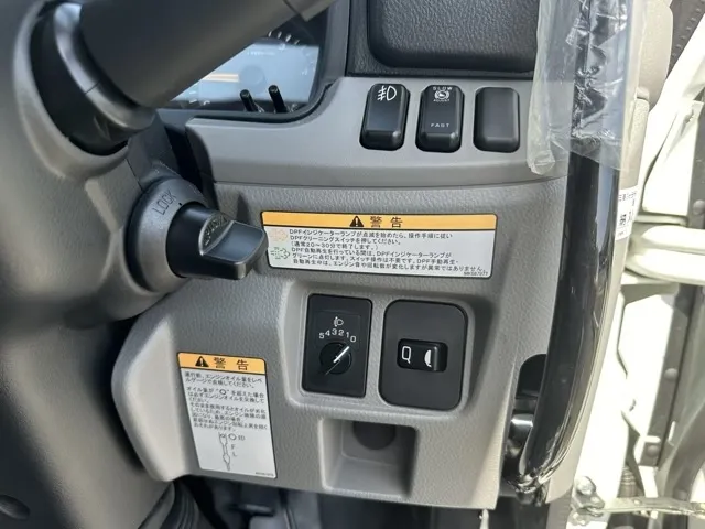 キャンター(三菱)３ｔ ローダースライドダンプレンタ登録済未使用車 22