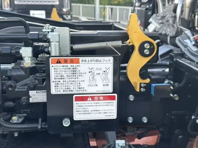 キャンター(三菱)３ｔ ローダースライドダンプレンタ登録済未使用車 11