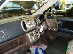 ＭＲワゴンWit(スズキ)中古車 前席内装