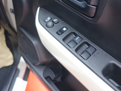 クロスビー(スズキ)登録済未使用車 内外装写真他１