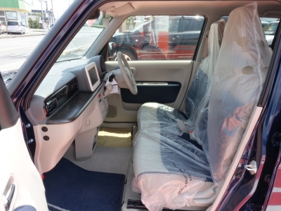 ラパン(スズキ)届出済未使用車 前席内装