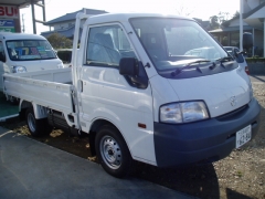 ボンゴトラック(マツダ)未使用車 全体