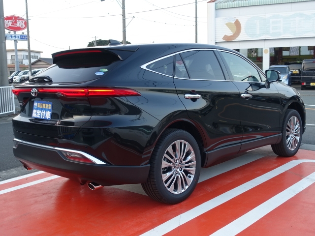 静岡県のトヨタ ハリアー Zタイプは未使用車 新古車 中古車大型展示場 松下モータース No