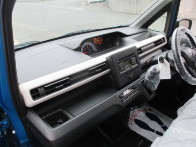 ワゴンR(スズキ)ディーラ-試乗車 前席内装