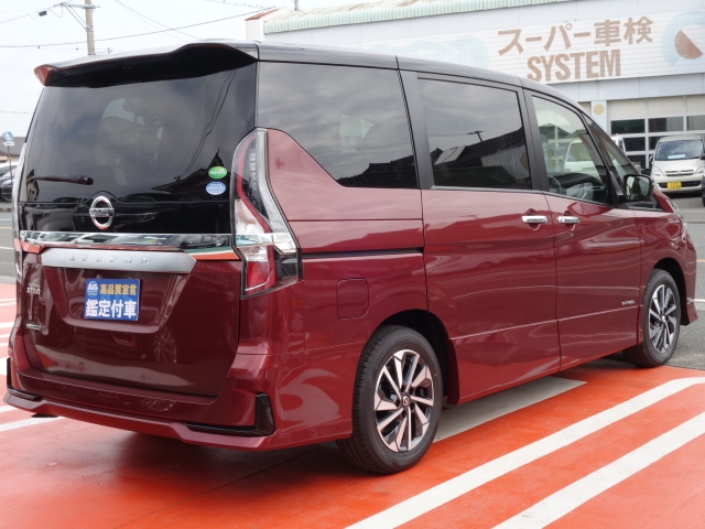 セレナ(ニッサン)登録済未使用車 12