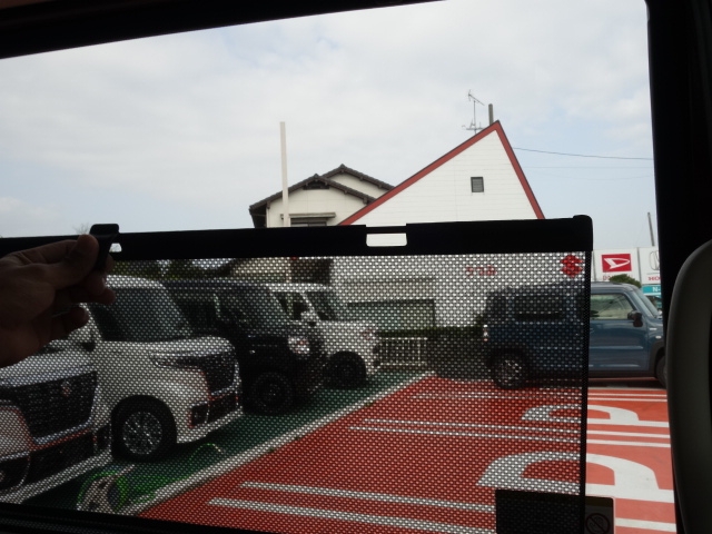 セレナ(ニッサン)登録済未使用車 8