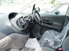 エスティマ(トヨタ)中古車 前席内装
