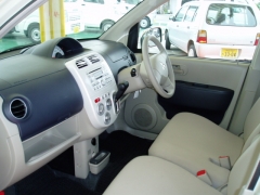 EKワゴン(三菱)中古車 前席内装