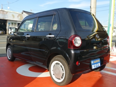 ミラトコット(ダイハツ)ディーラｰ試乗車 後方