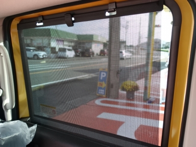 eKクロススペース(三菱)届出済未使用車 後席から見た前席