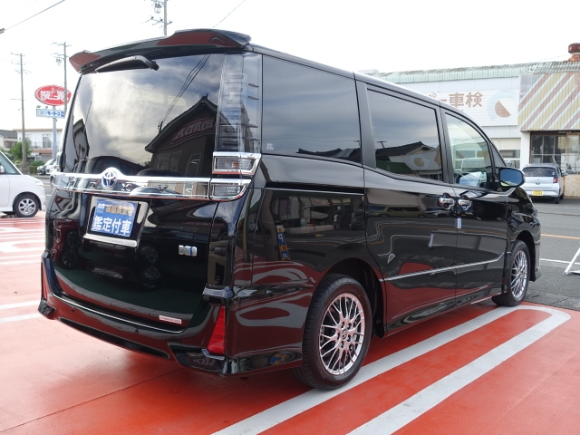 ヴォクシー(トヨタ)登録済未使用車 14