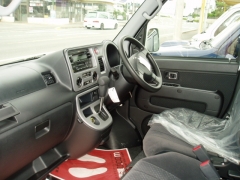 アトレーワゴン(ダイハツ)未使用車 前席内装