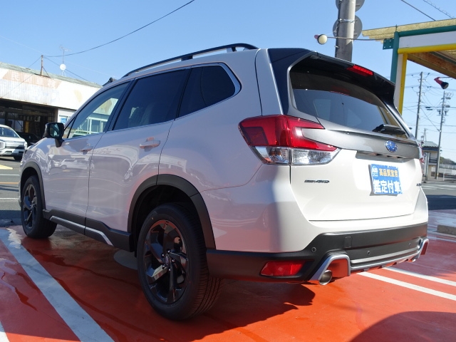 静岡県のスバル フォレスター スポーツ ルーフレールは未使用車 新古車 中古車大型展示場 松下モータース No