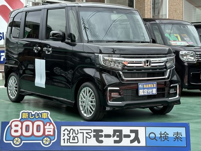 N-BOXカスタム(ホンダ)届出済未使用車全体拡大
