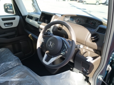 N-BOX(ホンダ)届出済未使用車 内外装写真他１