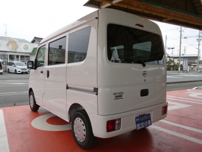 エブリイバンのOEM(スズキ)届出済未使用車 後方