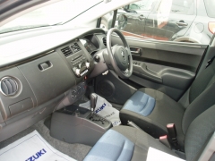 セルボ(スズキ)中古車 前席内装