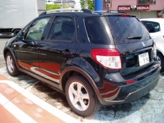 SX4(スズキ)中古車 後方