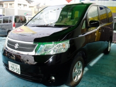 セレナのOEM版スズキランディ(ニッサン)中古車 前方