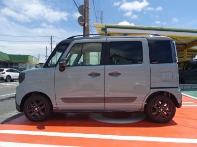 スペーシアギア(スズキ)届出済未使用車 後方