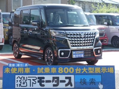 スペーシアカスタム(スズキ)新車見本展示有 全体