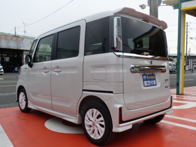 スペーシアカスタム(スズキ)届出済未使用車 後方