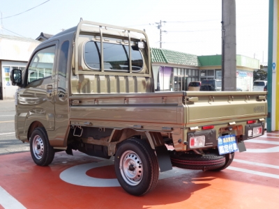 ハイゼットトラック(ダイハツ)新車見本展示有 前席内装