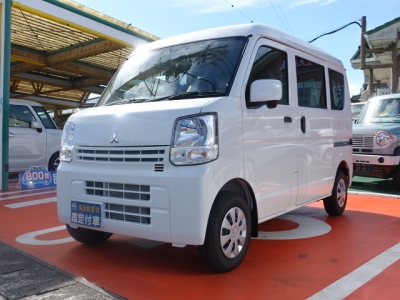 エブリイバンのOEM(スズキ)届出済未使用車 前方