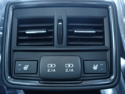 フォレスター(スバル)新車見本展示無 内外装写真他