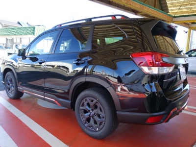 フォレスター(スバル)新車見本展示無 後方