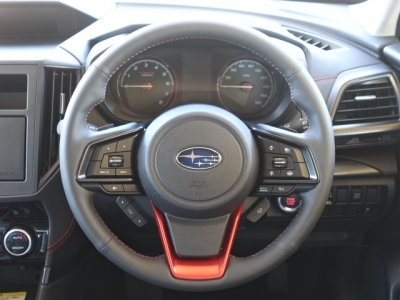 フォレスター(スバル)新車見本展示無 内外装写真