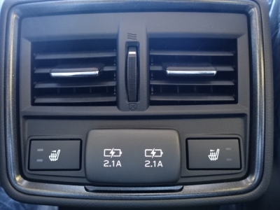 フォレスター(スバル)新車見本展示無 内外装写真他