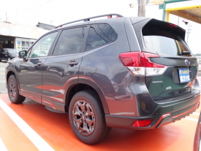 フォレスター(スバル)新車見本展示無 後方