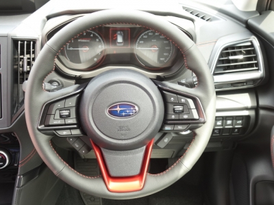 フォレスター(スバル)新車見本展示無 内外装写真他