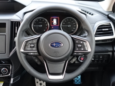 フォレスター(スバル)新車見本展示無 内外装写真