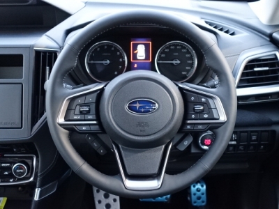 フォレスター(スバル)新車見本展示無 内外装写真