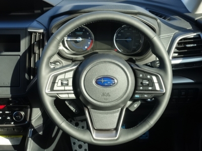 フォレスター(スバル)新車見本展示無 内外装写真