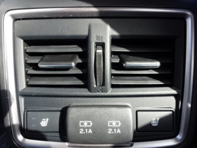 フォレスター(スバル)新車見本展示無 内外装写真他