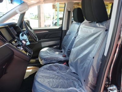 デリカD:5 4WD(三菱)レンタ登録済未使用車 前席内装