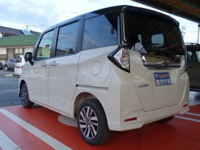 ルーミー(トヨタ)新車見本展示無 後方