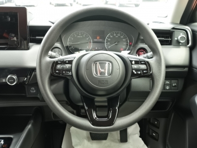 ヴェゼル(ホンダ)未使用車展示有 内外装写真