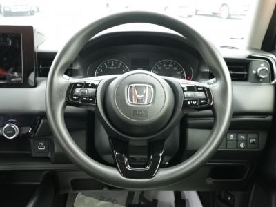 ヴェゼル(ホンダ)未使用車展示有 内外装写真