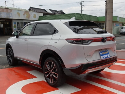 ヴェゼル(ホンダ)未使用車展示無 後方