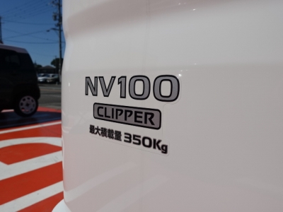 エブリイバンのOEM(スズキ)届出済未使用車 内外装写真他２