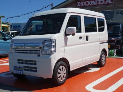 エブリイバンのOEM(スズキ)届出済未使用車 前方