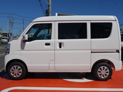 エブリイバンのOEM(スズキ)届出済未使用車 内外装写真他