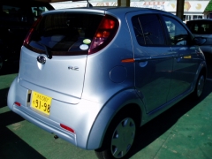 R2(スバル)中古車 後方