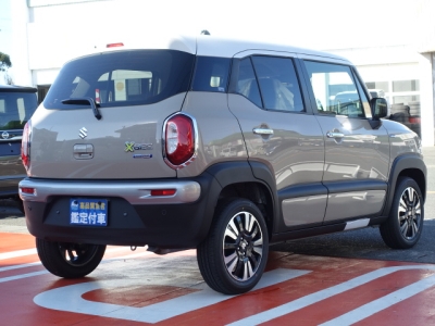 クロスビー(スズキ)新車見本展示有 前席内装